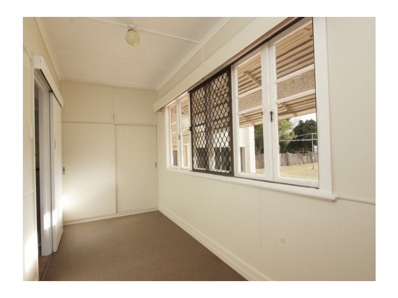 291 West Street, Harristown QLD 4350