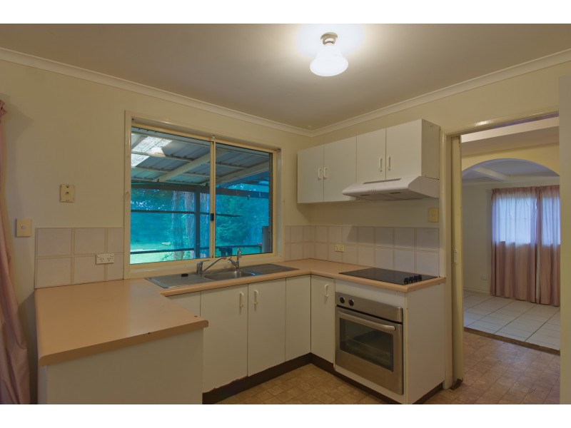 14 Weise Street, Oakey QLD 4401