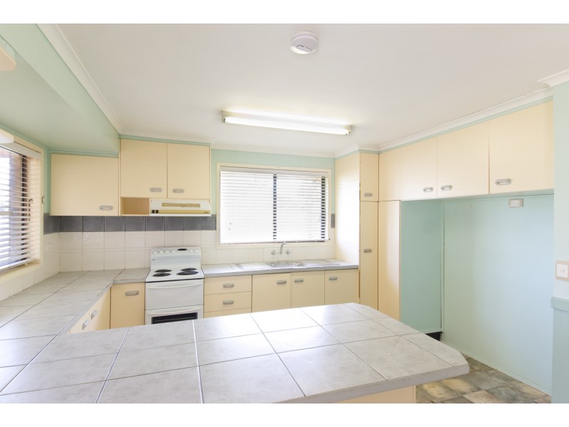 38 Cunliffe Street, Oakey QLD 4401