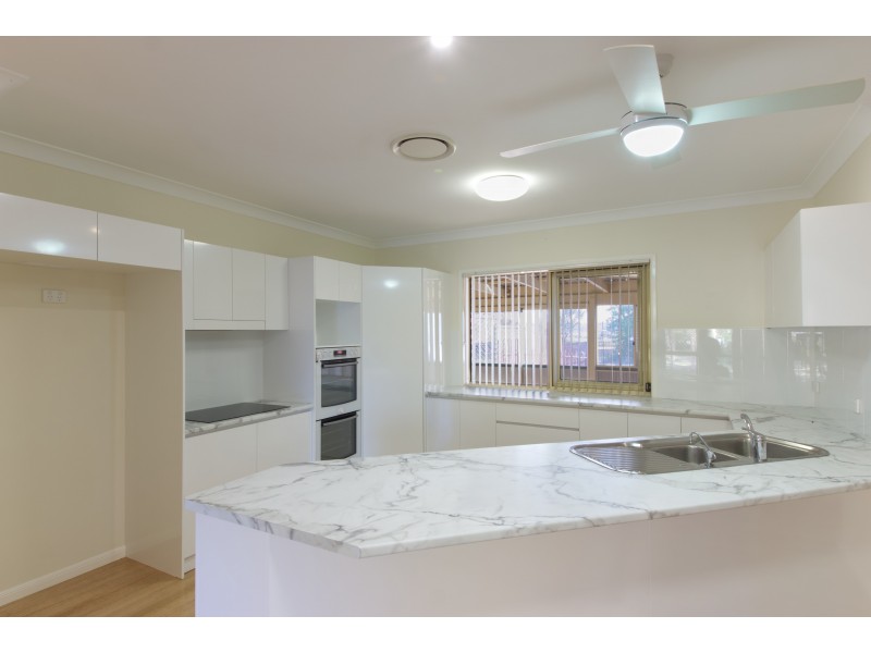 6 Russell Street, Oakey QLD 4401