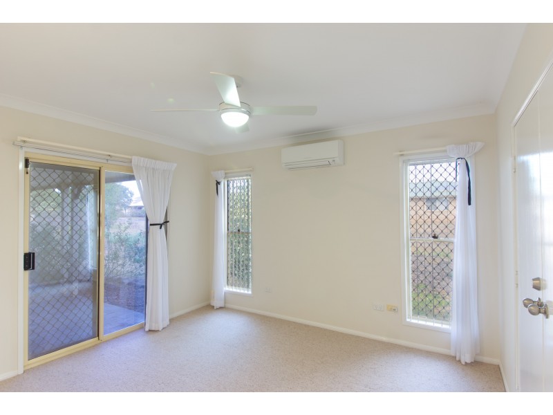 6 Russell Street, Oakey QLD 4401