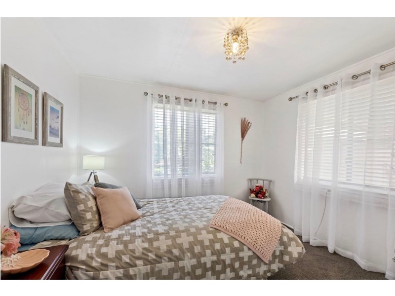 23 Werth Street, Oakey QLD 4401