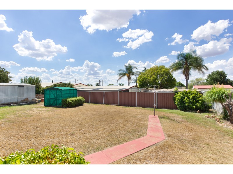 71 Proposch Street, Oakey QLD 4401