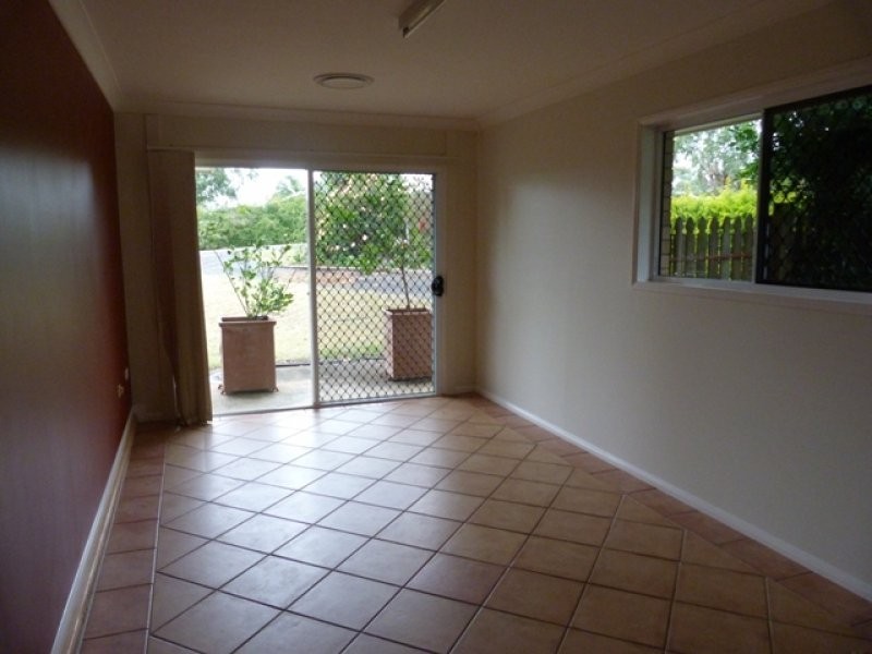 10 Claire Lee Crescent, Kingsthorpe QLD 4400