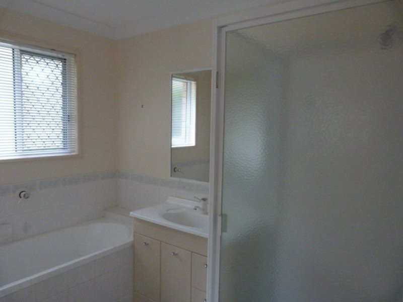 10 Claire Lee Crescent, Kingsthorpe QLD 4400