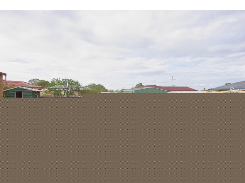 12 Robb Street, Oakey QLD 4401