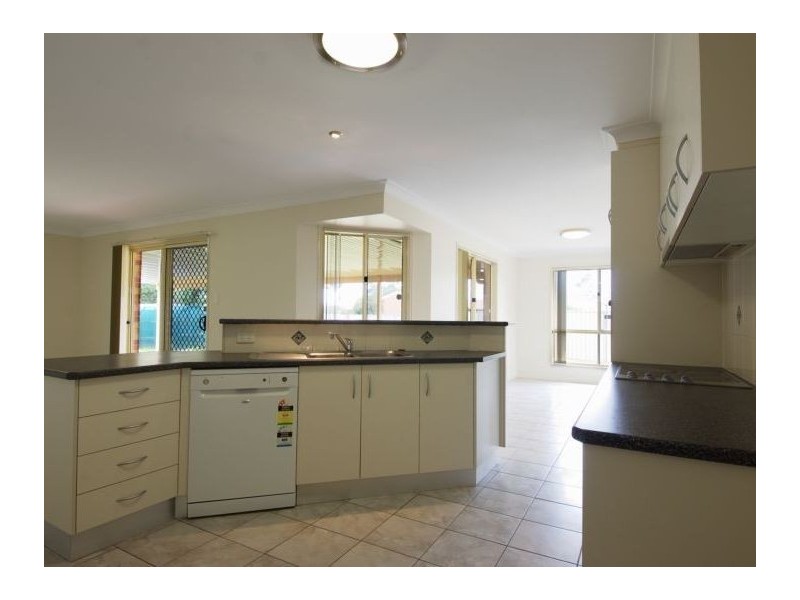 18 Cass Court, Oakey QLD 4401