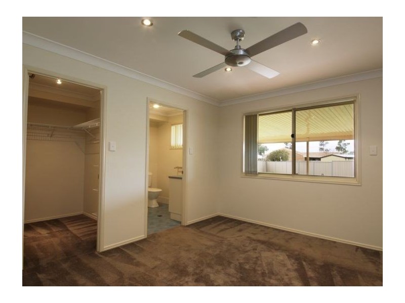 18 Cass Court, Oakey QLD 4401