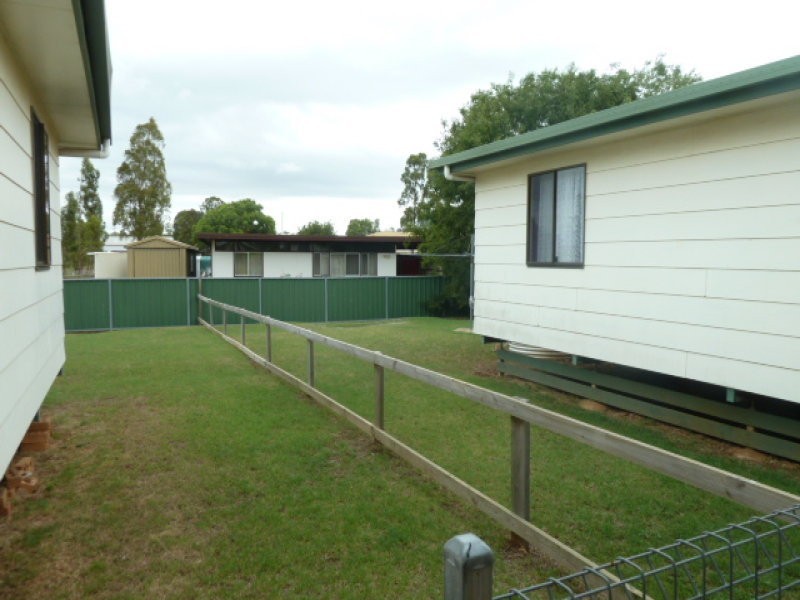 2/35 Federal Street, Oakey QLD 4401