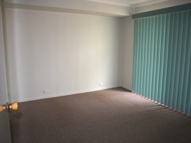 5 Cooper Avenue, Oakey QLD 4401