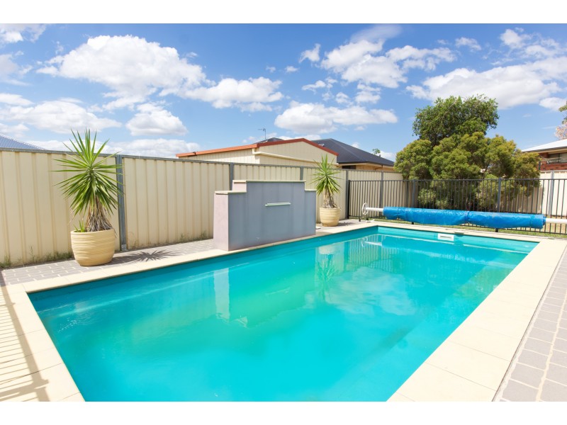 16 Lynne Court, Oakey QLD 4401