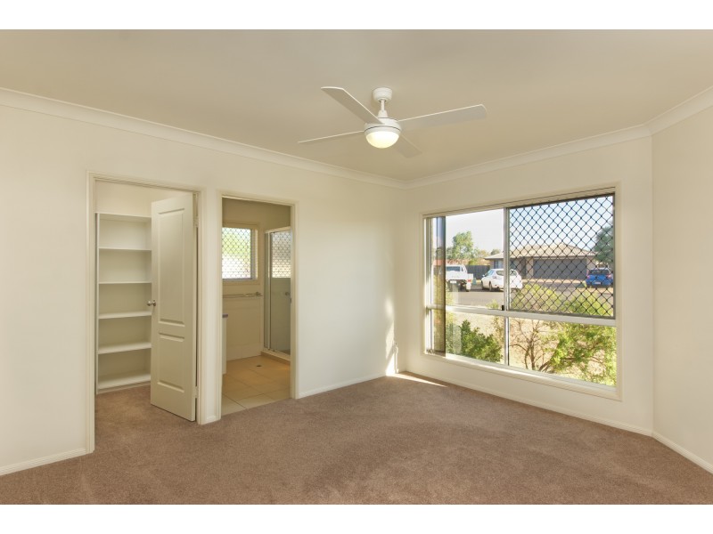 16 Lynne Court, Oakey QLD 4401