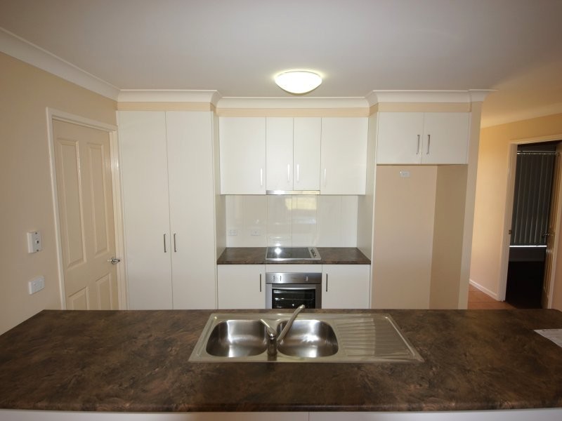 41 Berghofer Drive, Oakey QLD 4401