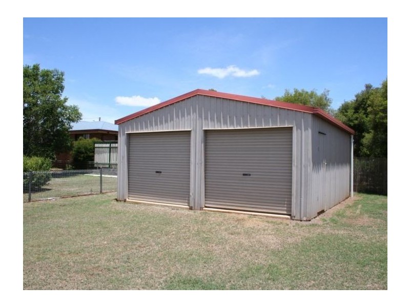 9 Hass Street, Oakey QLD 4401