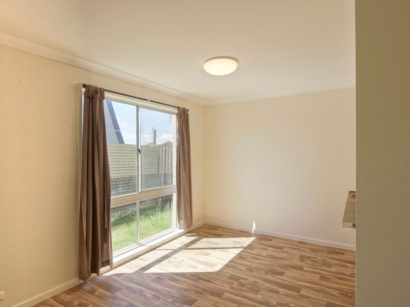 12 Wright Street, Oakey QLD 4401