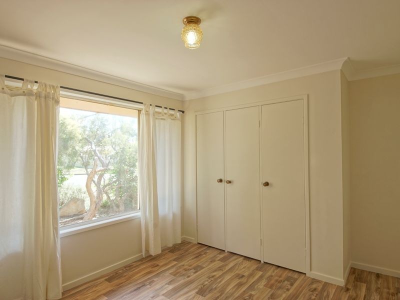 12 Wright Street, Oakey QLD 4401