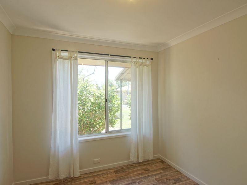 12 Wright Street, Oakey QLD 4401