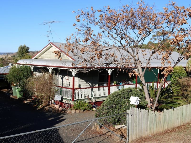 81 Toowoomba Road, Oakey QLD 4401