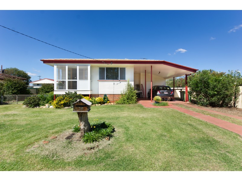 18 King Street, Oakey QLD 4401