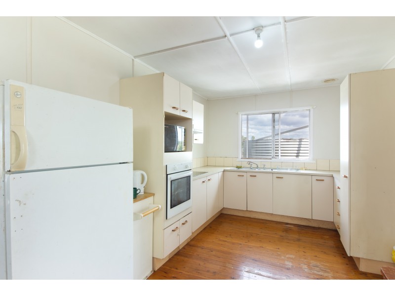 5 Nungil Street, Jondaryan QLD 4403