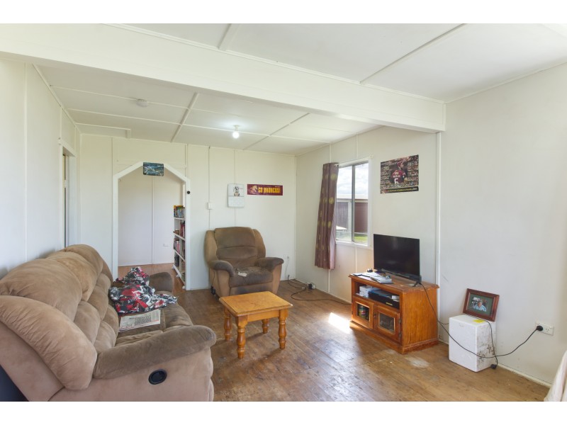 5 Nungil Street, Jondaryan QLD 4403