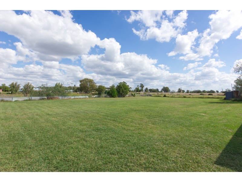 7 Nungil Street, Jondaryan QLD 4403