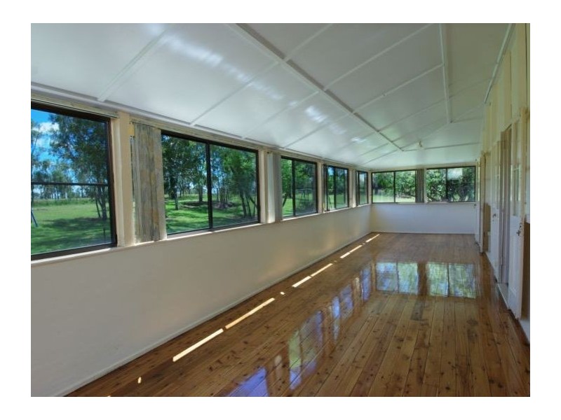145 Henningsen Road, Oakey QLD 4401