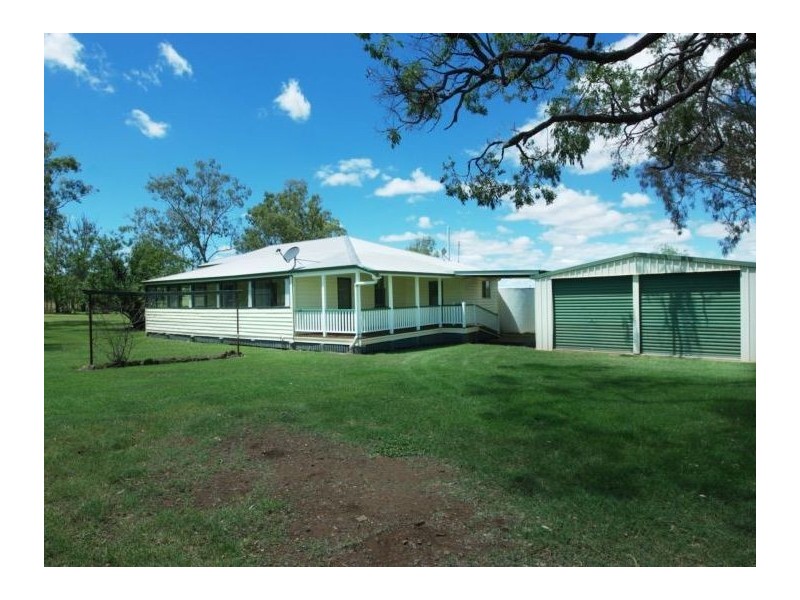 145 Henningsen Road, Oakey QLD 4401