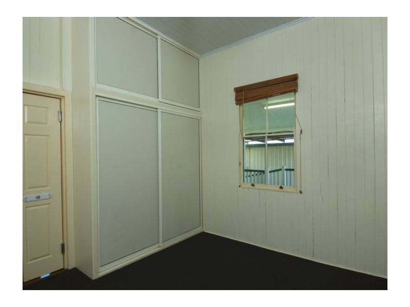 145 Henningsen Road, Oakey QLD 4401