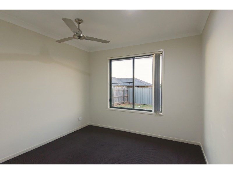 6 Joann Court, Oakey QLD 4401