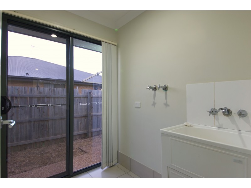 6 Joann Court, Oakey QLD 4401