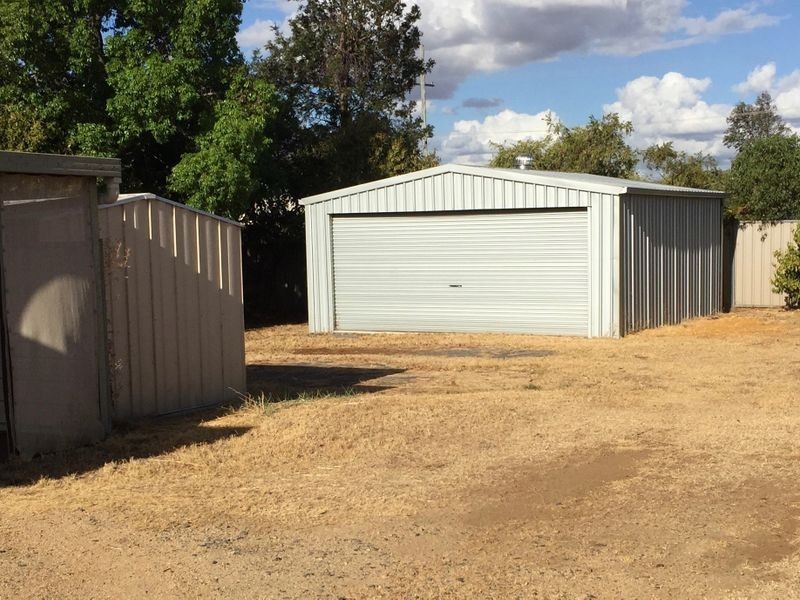 90 Proposch Street, Oakey QLD 4401