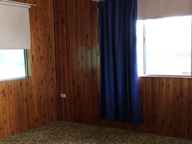 90 Proposch Street, Oakey QLD 4401