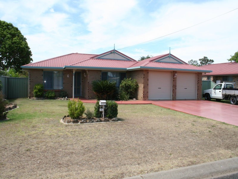 4 Shannon Court, Oakey QLD 4401