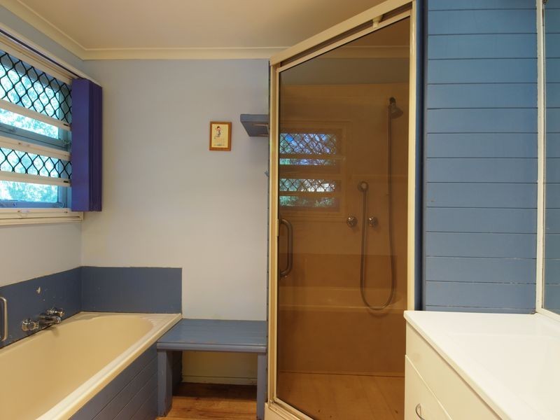 11 Creek Street, Oakey QLD 4401