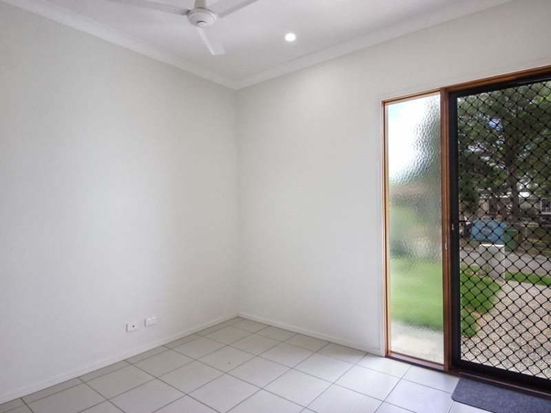 2/6 Monash Lane, Newtown QLD 4350