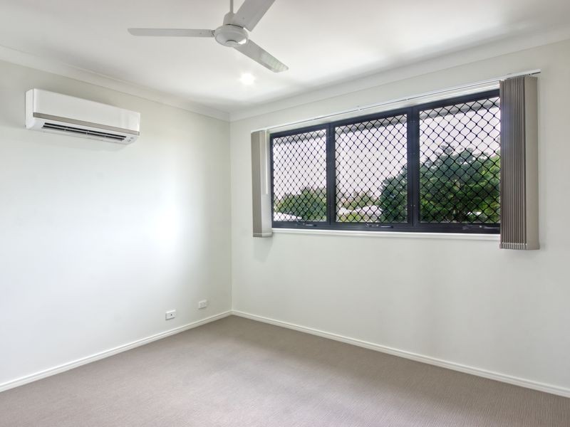 2/6 Monash Lane, Newtown QLD 4350