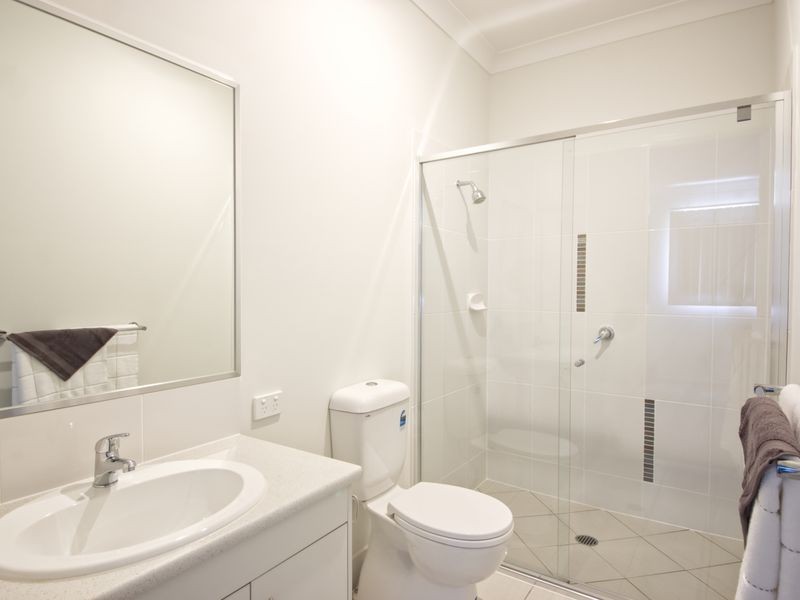 2/6 Monash Lane, Newtown QLD 4350