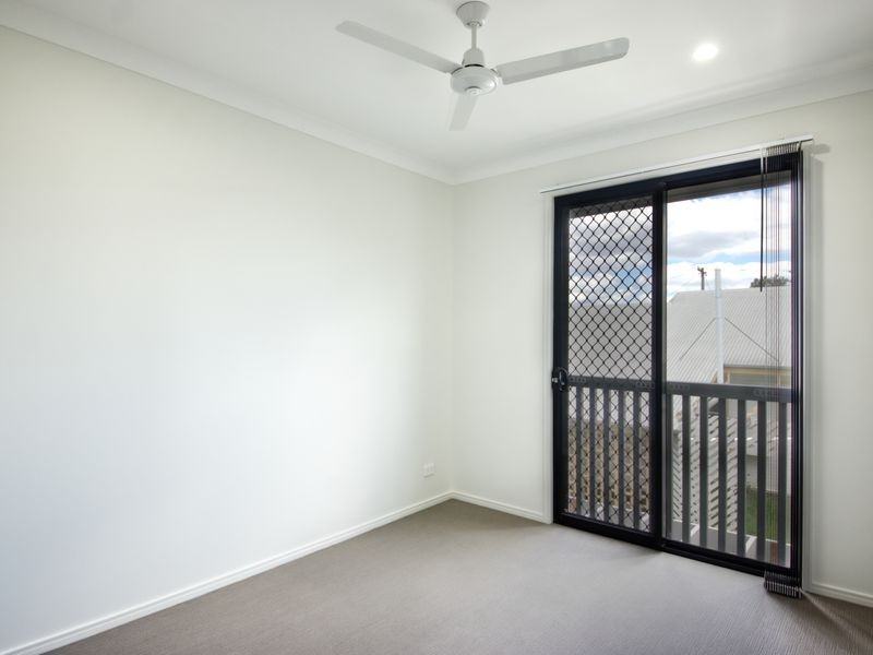2/6 Monash Lane, Newtown QLD 4350