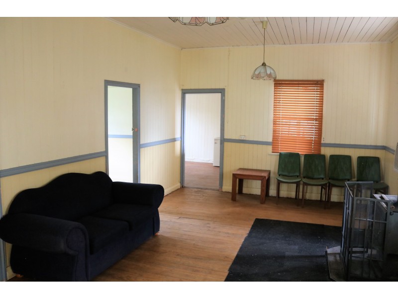 28 Desmond Lane, Oakey QLD 4401