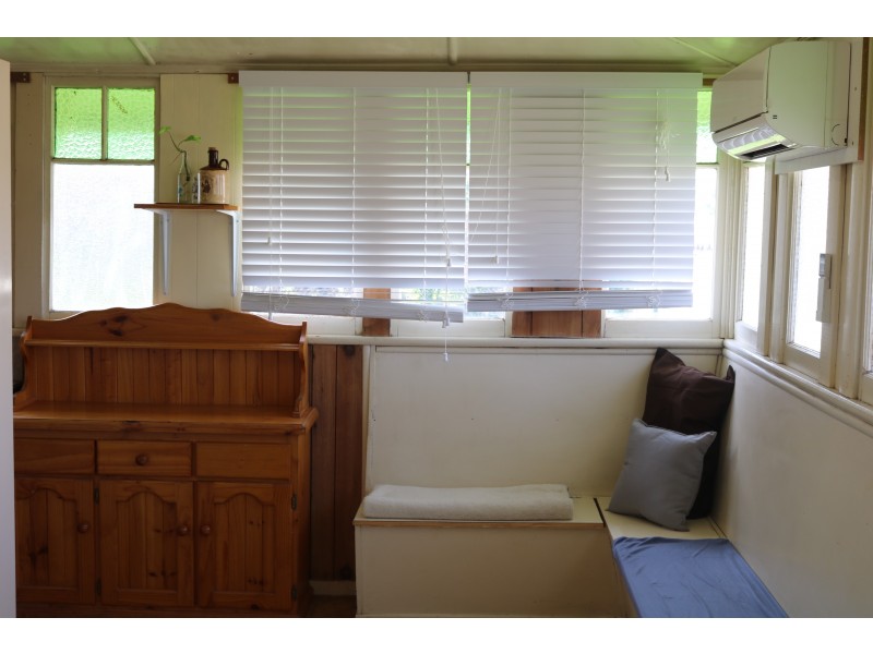 6 Cherry Street, Oakey QLD 4401