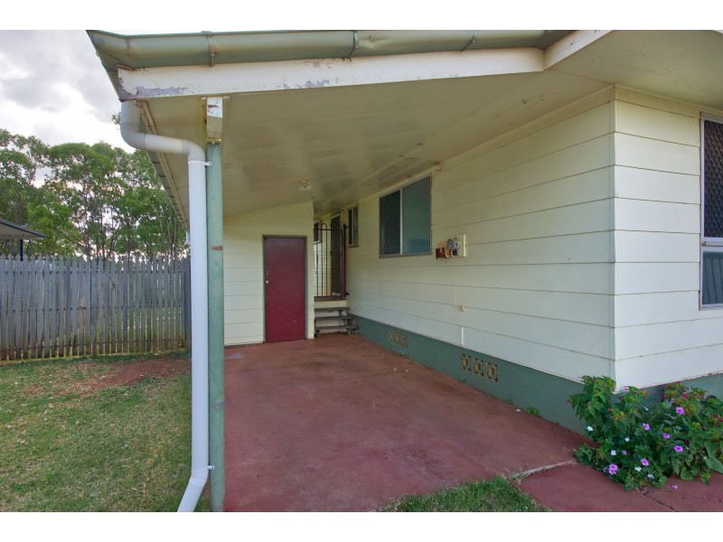 25 Milligan Street, Oakey QLD 4401