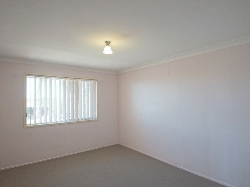 60 Proposch Street, Oakey QLD 4401