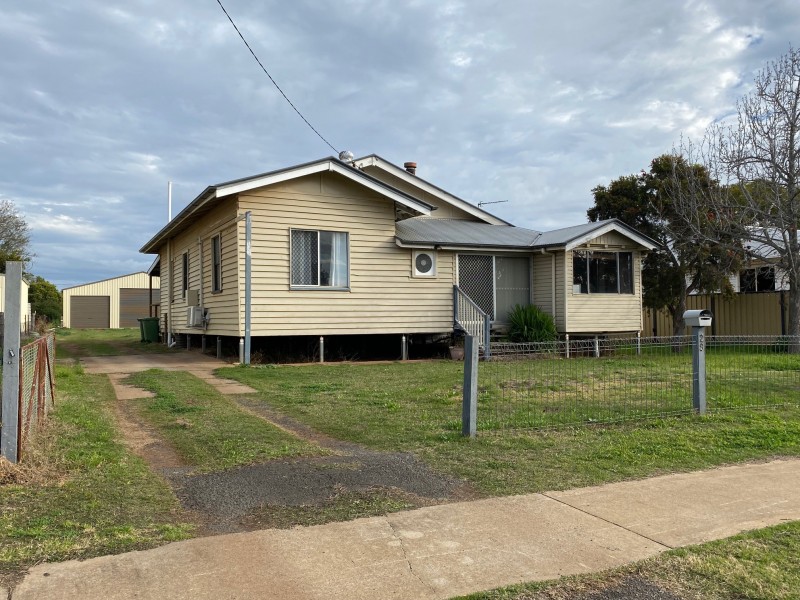 29 Lorrimer Street, Oakey QLD 4401