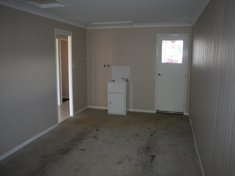 3 Desmond Street, Oakey QLD 4401