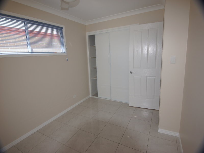 3A Desmond Street, Oakey QLD 4401