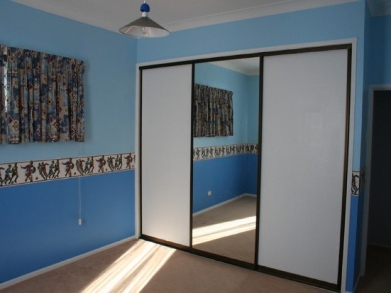 12 Toowoomba Road, Oakey QLD 4401