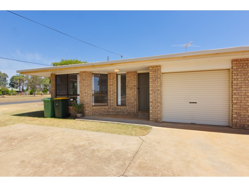 1/53 Hamlyn Road, Oakey QLD 4401