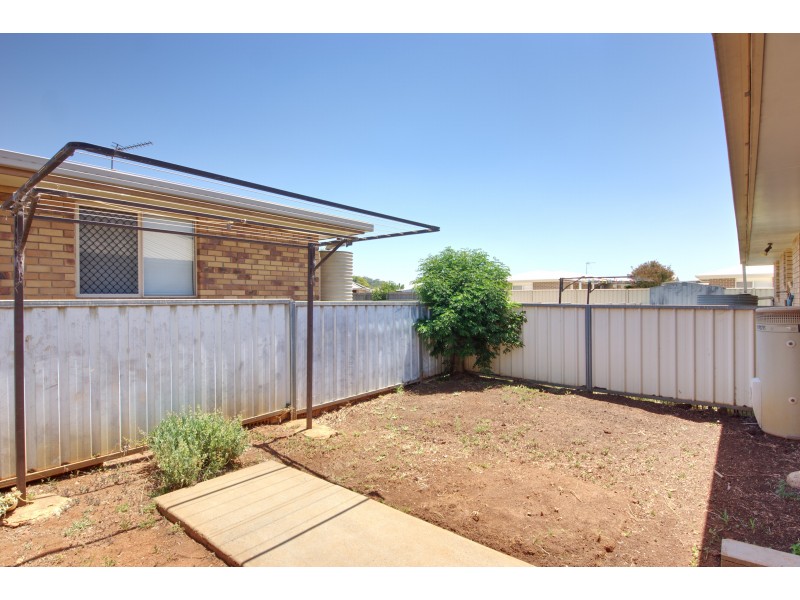 1/53 Hamlyn Road, Oakey QLD 4401