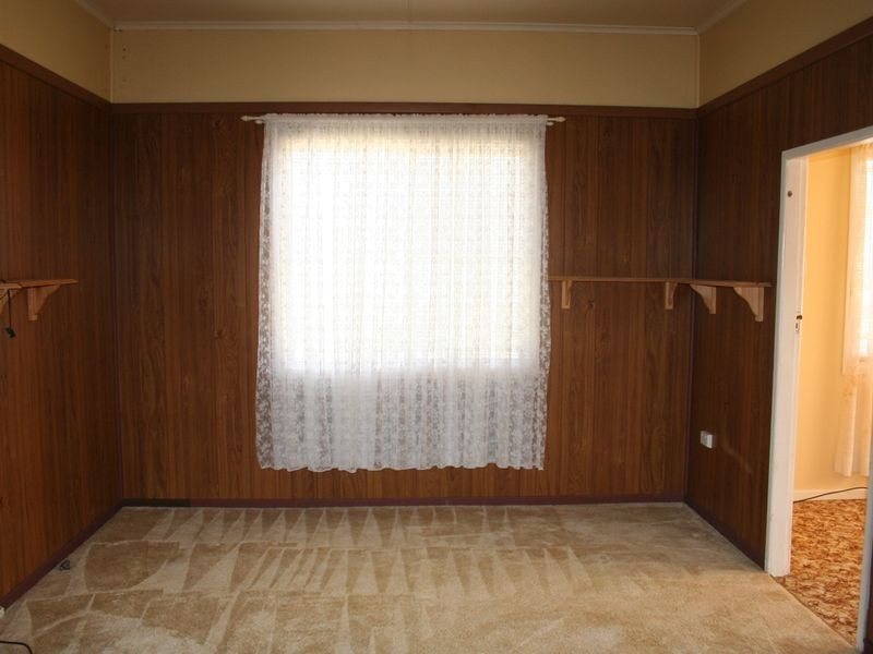 54 Campbell Street, Oakey QLD 4401